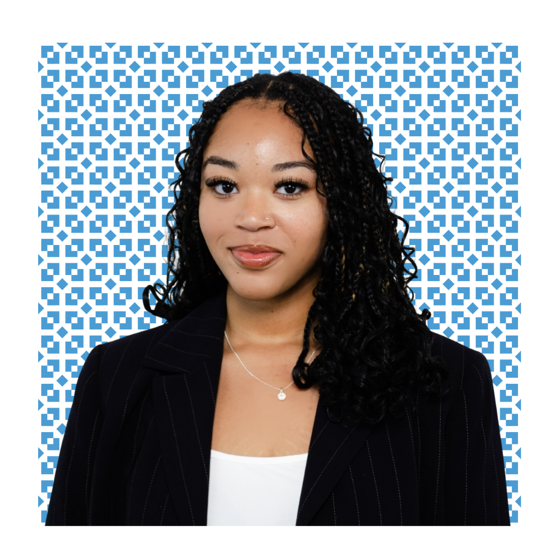square headshot style photo of amanda lee with carolina blue design background